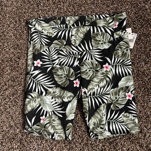 NWT bike shorts